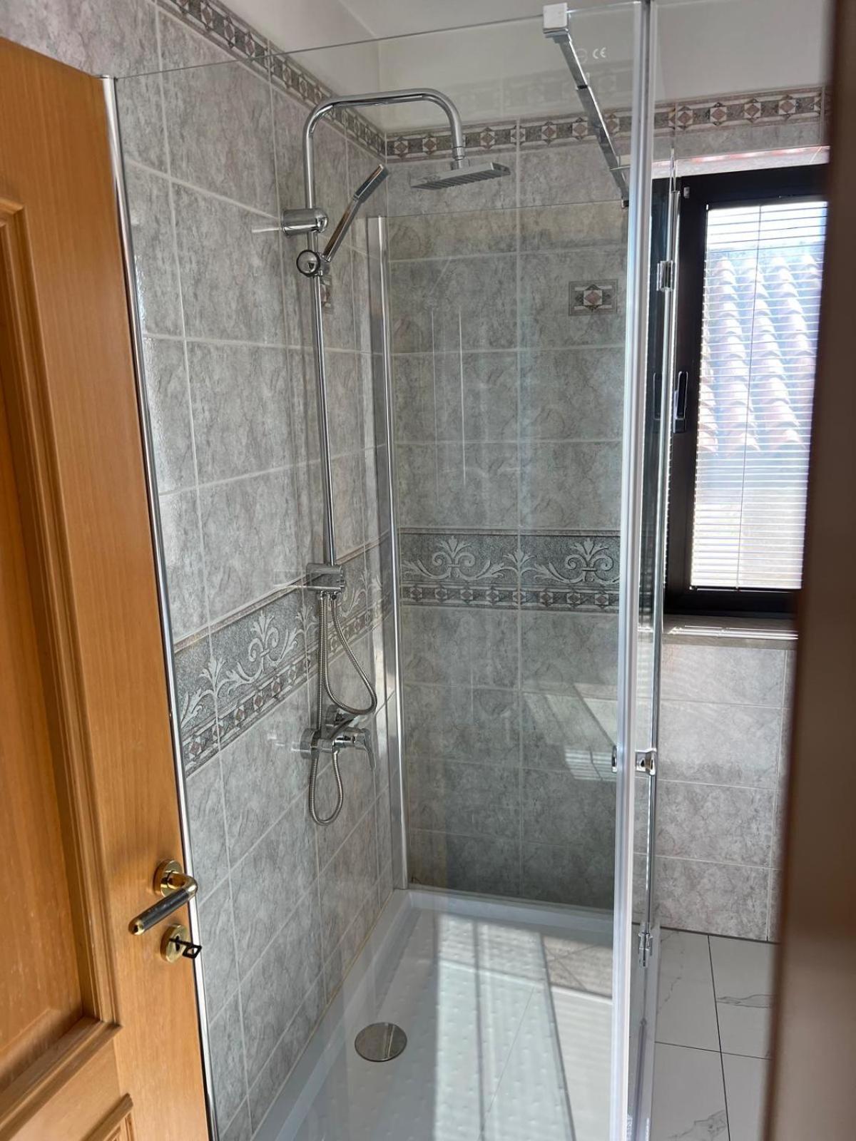 Apartma Mimi Dekani Exterior foto