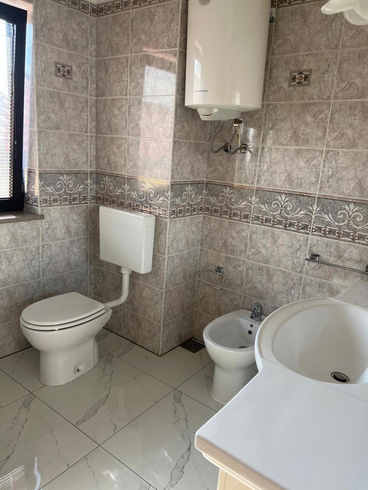 Apartma Mimi Dekani Exterior foto